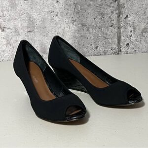 𝅺donald J Pliner Molly Peep toe Wedge